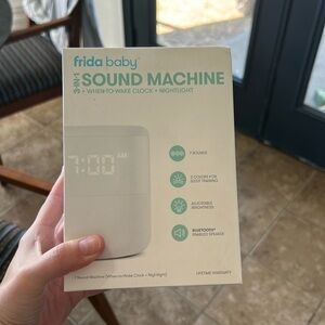 Frida Baby 3 in 1 sound machine New